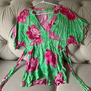 Beautiful green and pink Lilly Pulitzer short sleeve blouse